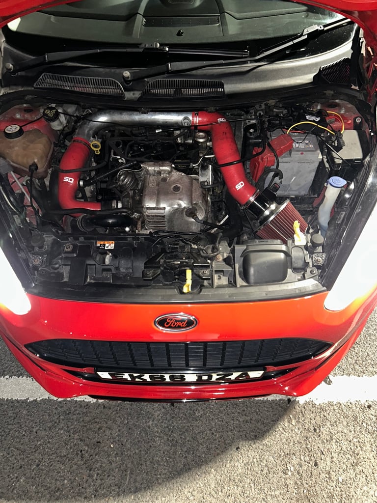 Ford Fiesta Zetec S Red Edition,2016, Manual, 998cc), 3 doors