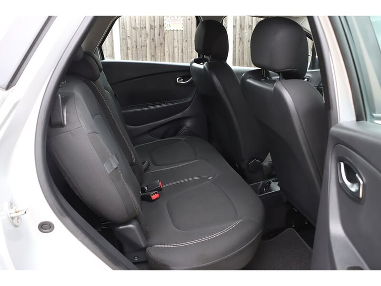 2018 Renault Captur TCe ENERGY Play SUV Petrol Manual