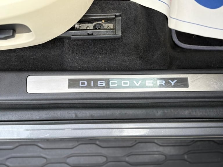 2017 Land Rover Discovery Sport 2.0 TD4 HSE Luxury SUV 5dr Diesel Auto 4WD Euro 6 (s/s) (180 ps) ...
