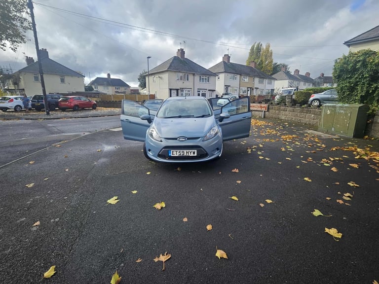  I sell ford fiesta 1.6 diesel Ford, FIESTA, Hatchback, 2010, Manual, 1560 (cc), 5 doors