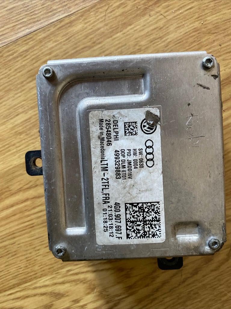 VW Headlight Module 