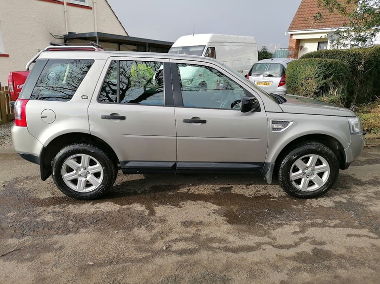Land Rover, FREELANDER, Estate, 2010, Manual, 2179 (cc),5 doors - Image 3