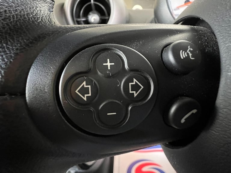 2011 MINI Countryman 1.6 Cooper Euro 5 (s/s) 5dr HATCHBACK Petrol Manual