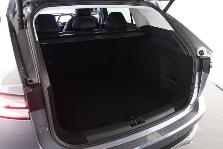 2025 MG MG HS 1.5 T-GDI Hybrid+ Trophy 5dr Auto Hatchback Hybrid Automatic