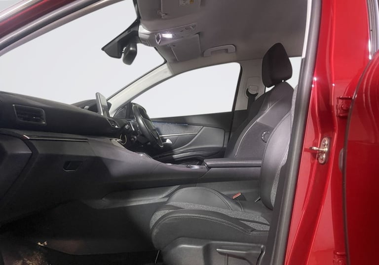 2021 Peugeot 5008 1.2 PureTech Allure SUV 5dr Petrol EAT Euro 6 (s/s) (130 ps) HATCHBACK Petrol A...