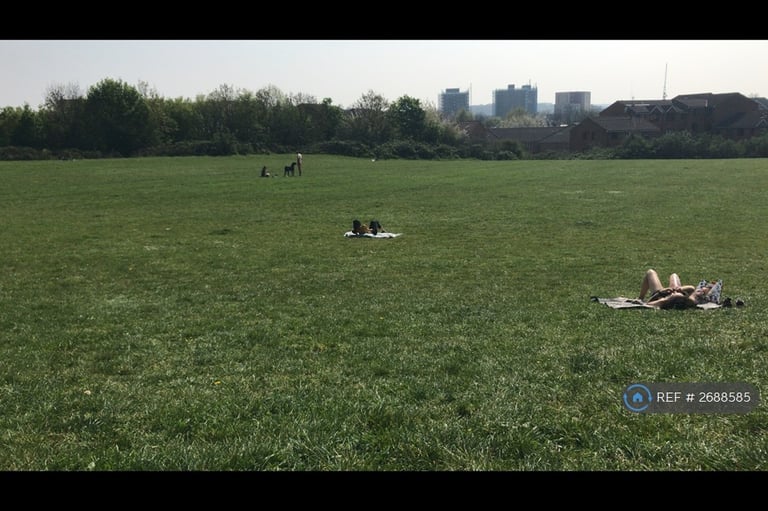 Studio flat in John Williams Close, London, SE14 (#2688585)