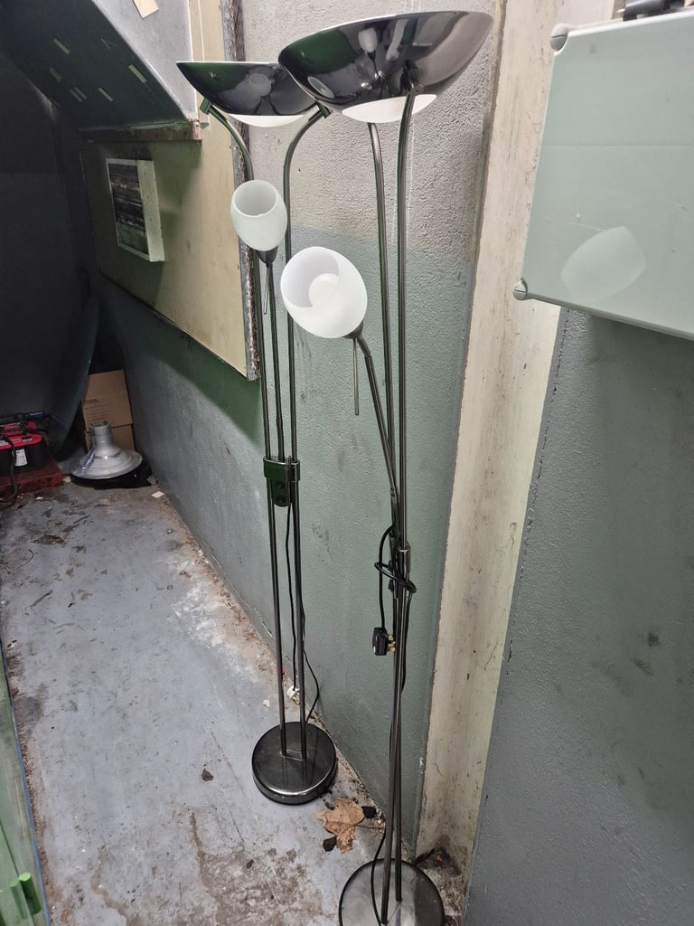 Lamps free standing 