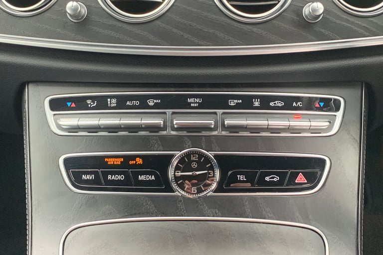 2021 Mercedes-Benz E-Class E300de AMG Line Premium 4dr 9G-Tronic Saloon DIESEL/ELECTRIC Automatic