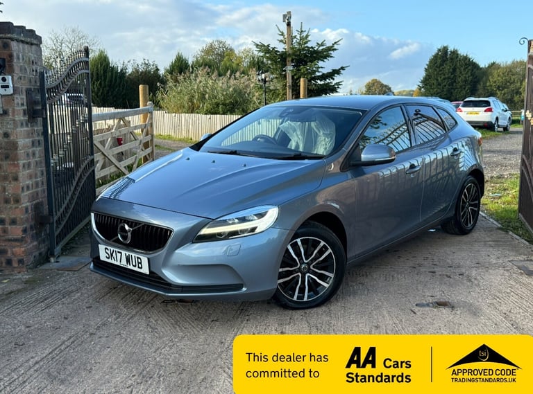 2017 Volvo V40 T2 [122] Momentum 5dr HATCHBACK Petrol Manual