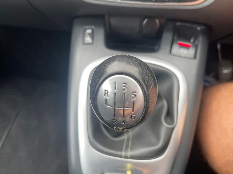 2013 63 RENAULT SCENIC 1.5 DCI ENERGY DYNAMIQUE TOMTOM MPV 5DR DIESEL MANUAL EUR