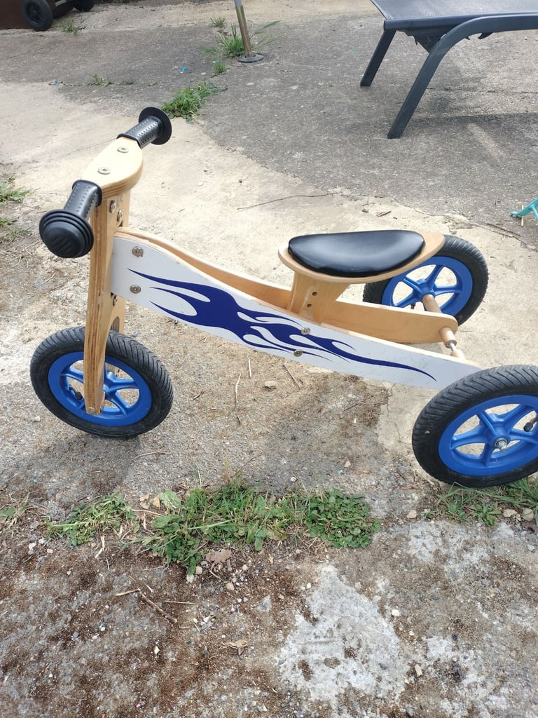 image for 2-in-1 kids trike and balance bike