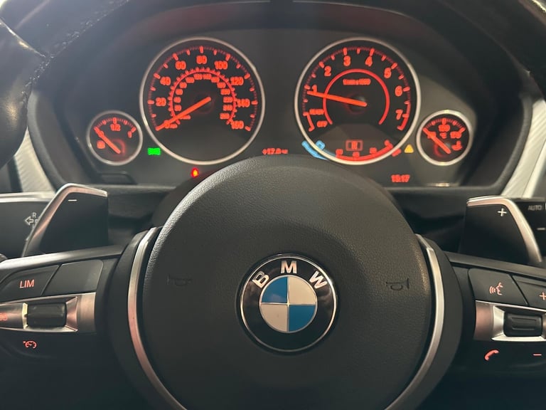2018 BMW 3 Series 2.0 320i M Sport Shadow Edition Touring Auto Euro 6 (s/s) 5dr ESTATE Petrol Aut...
