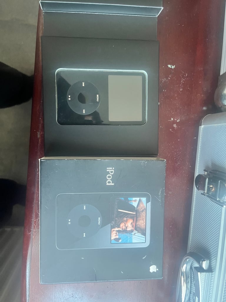 2 iPod Video 5th Gen**Rare**