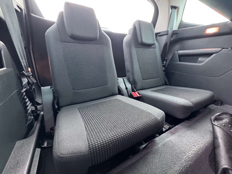 2014 Peugeot 5008 1.6 HDi Allure 5dr MPV DIESEL Manual