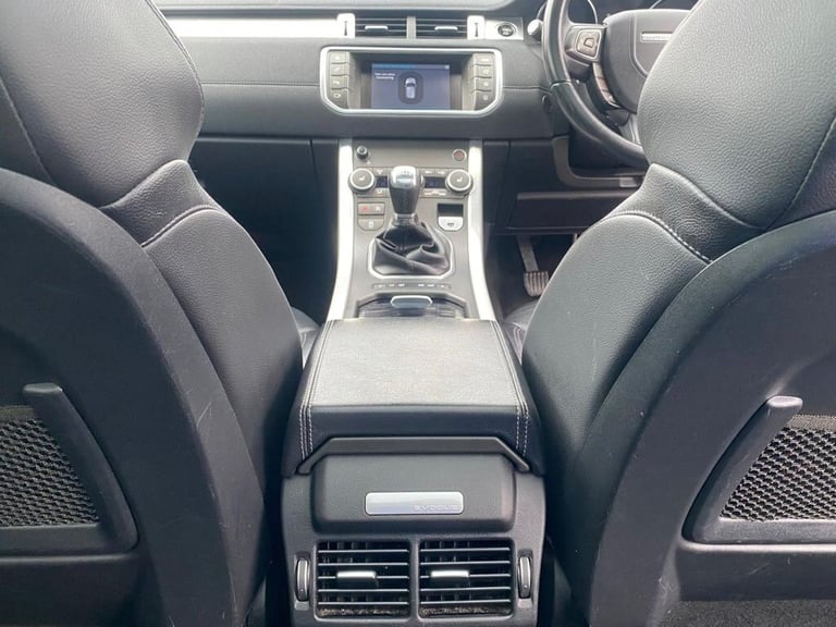 2016 Land Rover Range Rover Evoque 2.0 TD4 SE TECH 5d 177 BHP Estate Diesel Manual