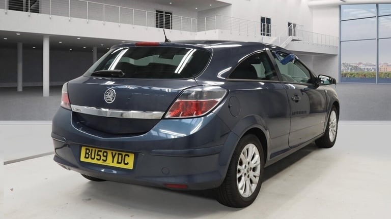 2009 Vauxhall Astra 1.4i 16V Active Plus 3dr HATCHBACK Petrol Manual