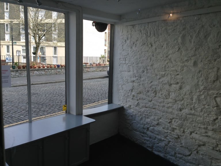 Barbican- Shop to rent- Window Frontage onto the Parade 