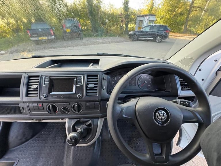 2017 Volkswagen Transporter Transporter T32 Startline TDI BlueMotion Technology 4Motion Camper DI...