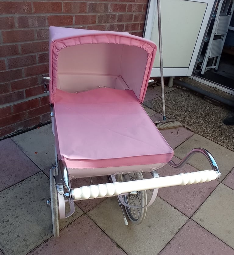 Silver Cross Coach Built Dolls Pram PINK Body And Canopy 