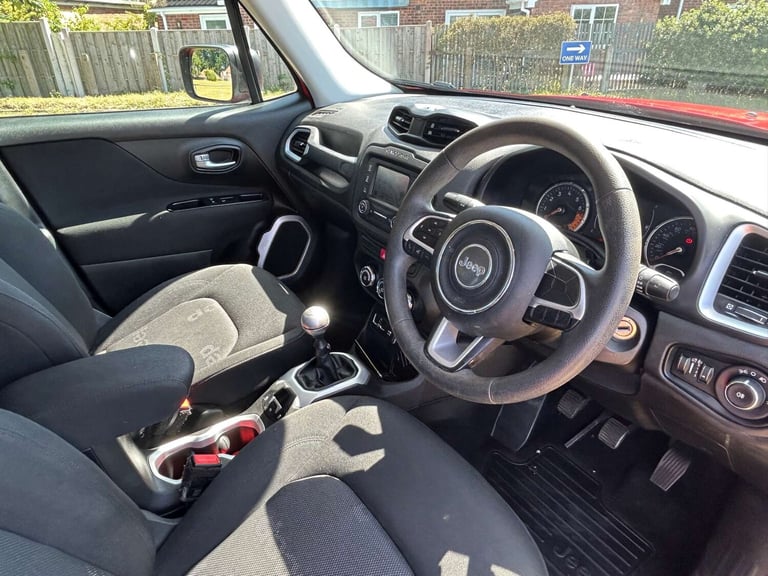 2015 Jeep Renegade 1.6 E-torQ Sport 5dr ESTATE PETROL Manual