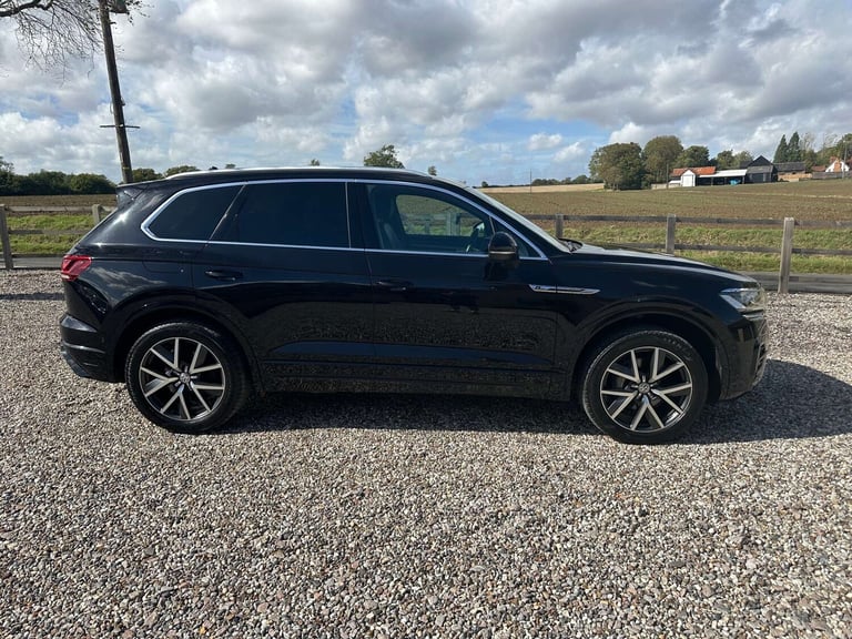 2019 Volkswagen Touareg 3.0 Touareg V6 R-Line TDI Auto 4WD 5dr SUV Diesel Automatic
