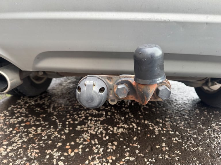 Ford, KUGA, Hatchback, 2014, Manual, 1997 (cc), 5 doors