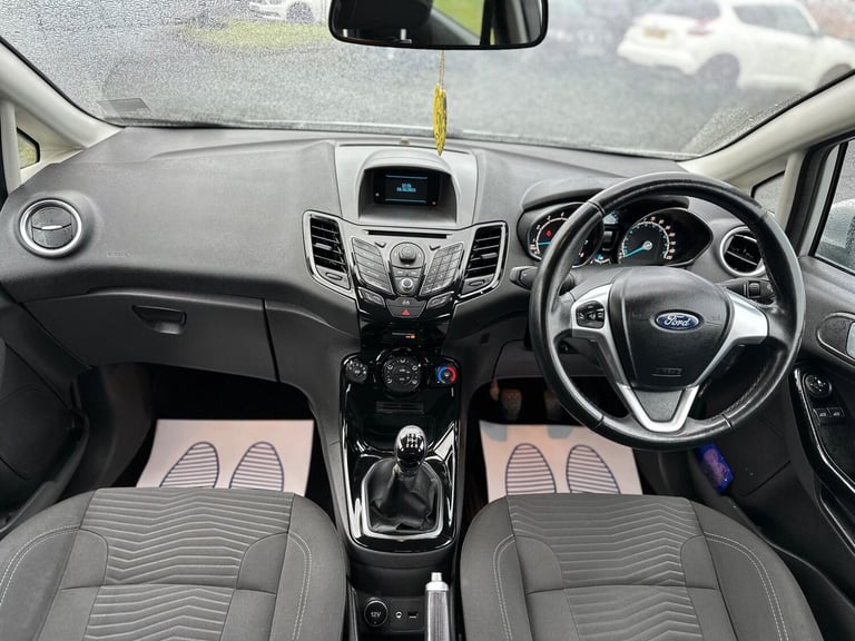2013 Ford Fiesta 1.25 Zetec Euro 5 5dr HATCHBACK Petrol Manual