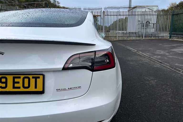 2020 Tesla Model 3 Performance AWD 4dr [Performance Upgrade] Auto SALOON ELECTRIC Automatic