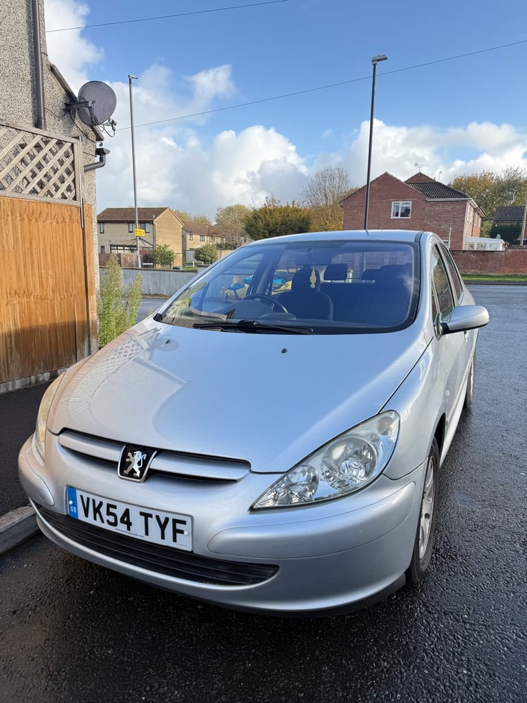 Peugeot, 307, S, Hatchback, 2004, Manual, 1587 (cc), 5 doors, 90k miles