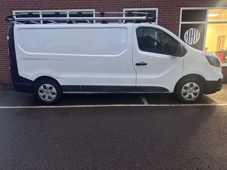2022 Renault Trafic 2.0 Trafic LL30 Business Blue dCi Panel Van Diesel Manual