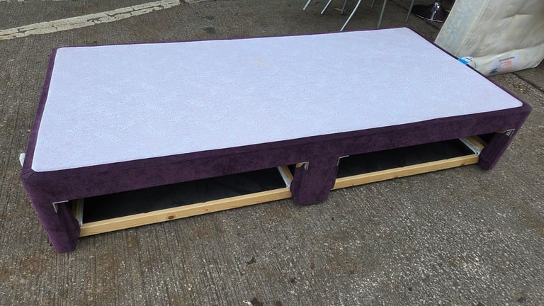 Single divan bed 