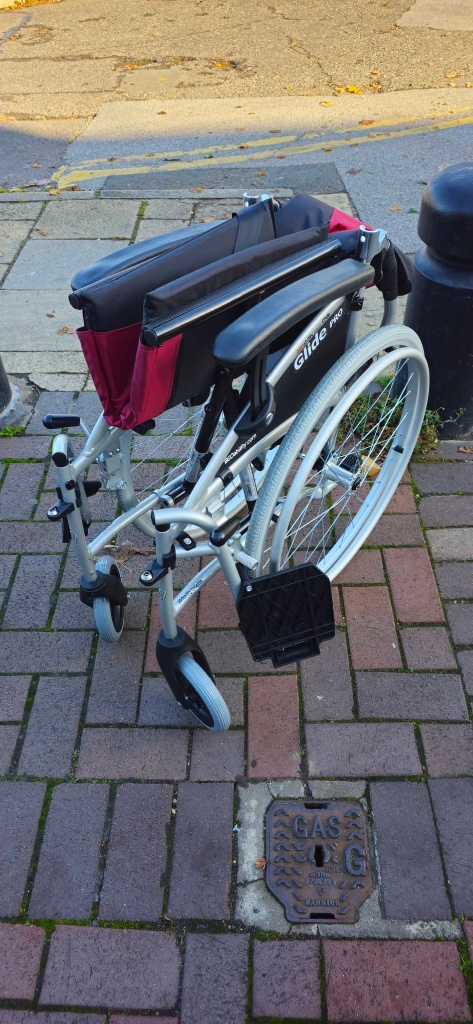 Wheel chair self propelled g lite pro 