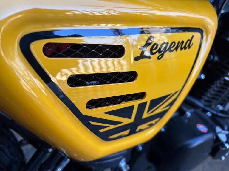 BIKE OF THE WEEK - Bluroc Legend 125cc Scrambler Motorcycle Mutt Bullit 125 