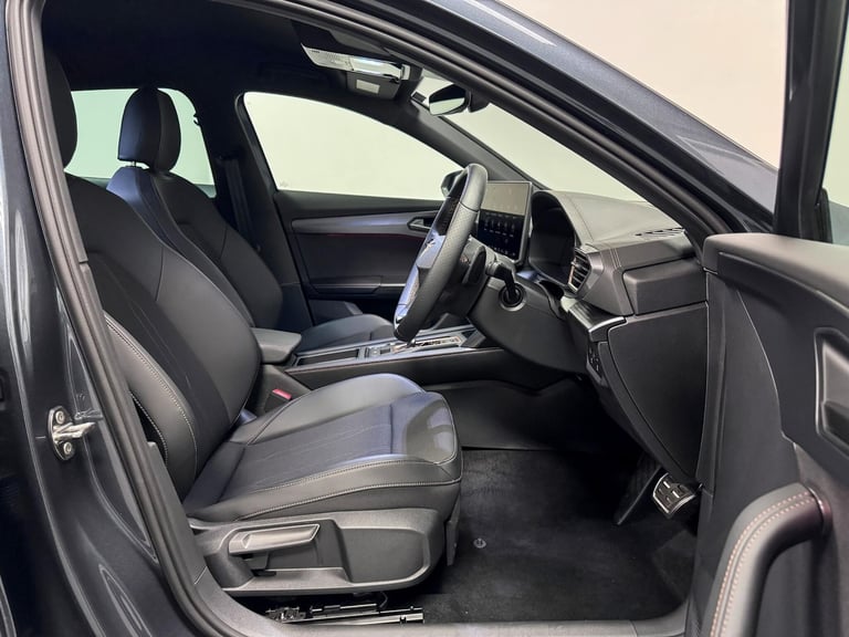 2025 Cupra Formentor 1.5 eHybrid 25.8kWh V1 SUV 5dr Petrol Plug-in Hybrid DSG Euro 6 (s/s) (204 H...