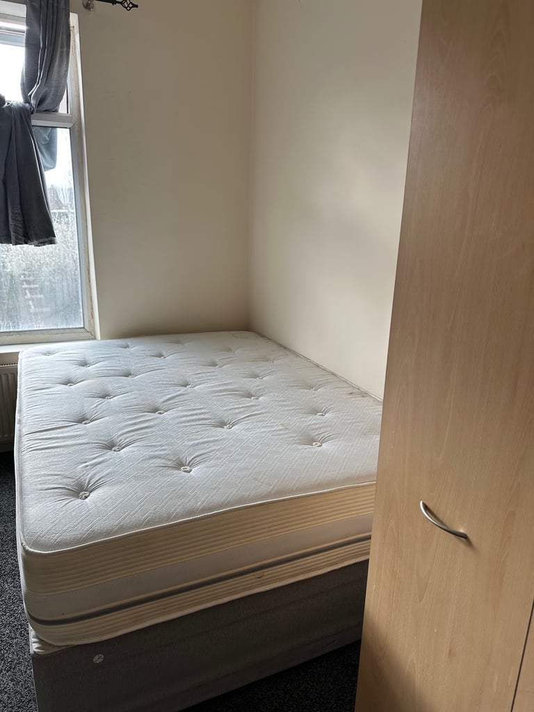 image for ROOM TO RENT / All Bills Included / WF1 / Furnished / For Let / Wakefield / DOUBLE