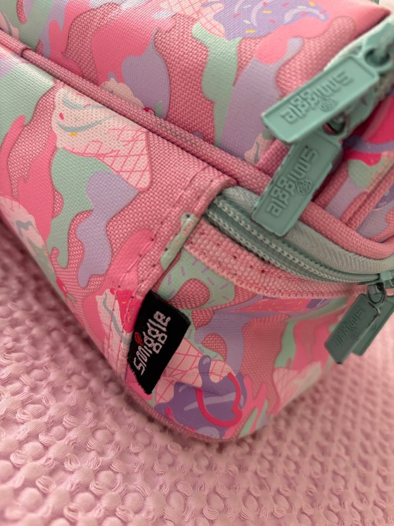Smiggle Pink Lunchbox Used