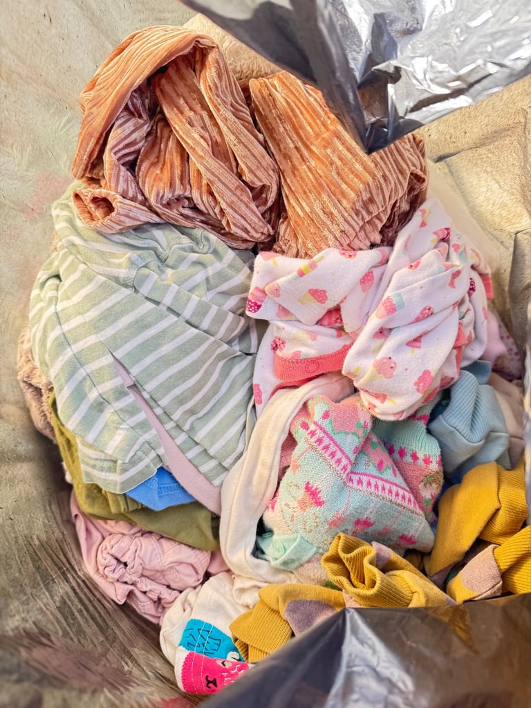 Free clothes & shoes 