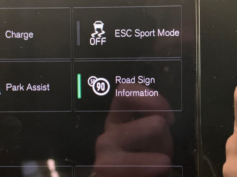 2021 Volvo XC40 1.5 T5 Recharge PHEV R DESIGN 5dr Auto ESTATE PETROL/ELECTRIC Automatic