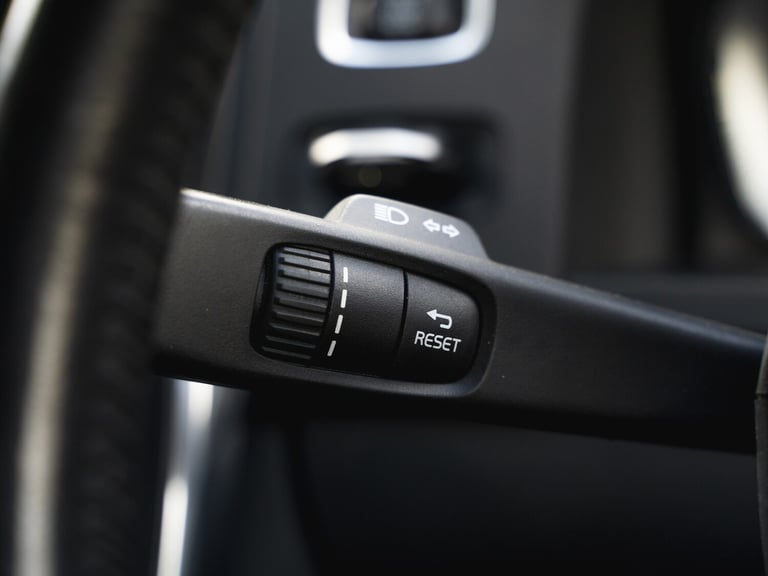 2016 Volvo V60 D3 (150) SE Lux Nav 5dr Diesel