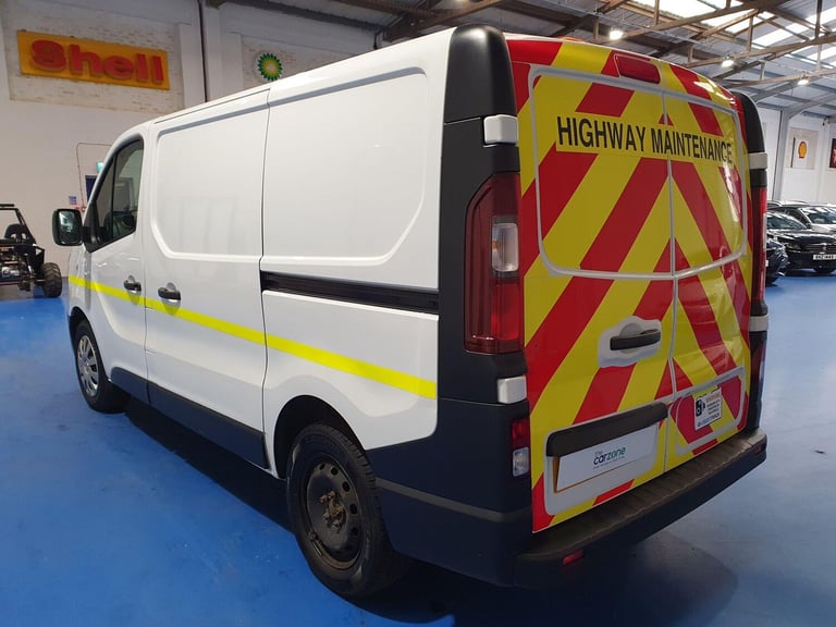 2019 Renault Trafic 1.6 dCi 27 Business SWB Standard Roof Euro 6 5dr PANEL VAN Diesel Manual