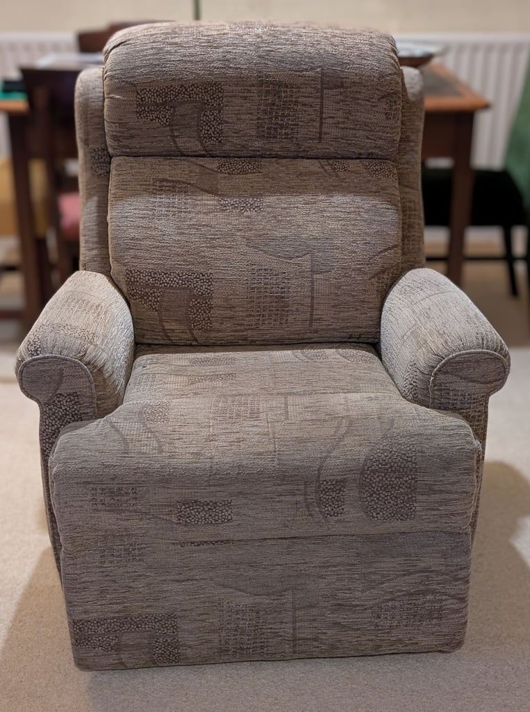 image for Comfy beige recliner 