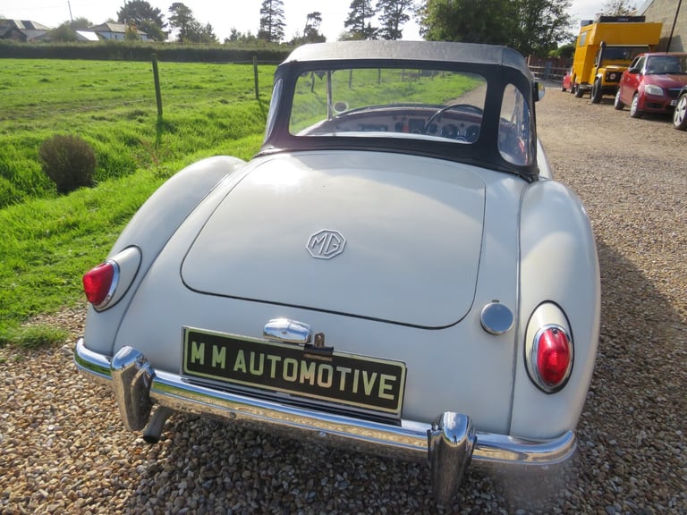 1959 MG MGA ROADSTER Convertible Petrol Manual