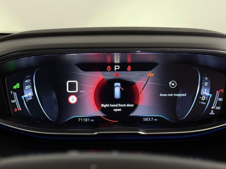 2018 Peugeot 5008 1.2 PureTech Allure EAT Euro 6 (s/s) 5dr HATCHBACK Petrol Automatic