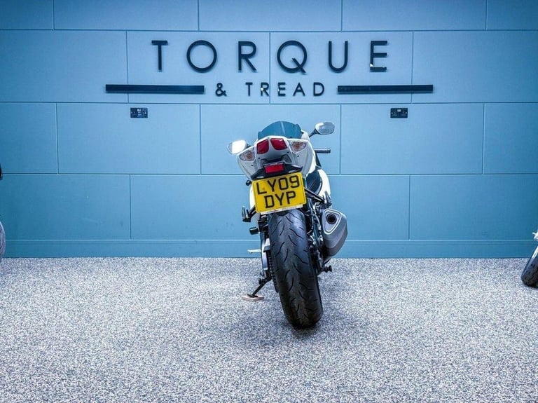 2009 09 SUZUKI GSX-R600 TRIBAL LTD EDITION 599CC - LOW MILES - JUST 2 OWNERS