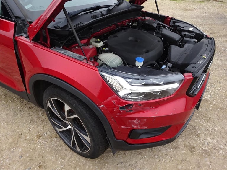 2019 19 REG VOLVO XC40 R-DESIGN PRO T4 AWD AUTO DAMAGED REPAIRABLE SALVAGE