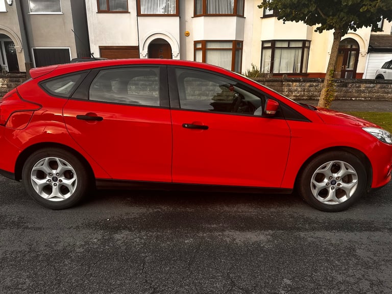 Ford, FOCUS, Hatchback, 2012, Manual, 1596 (cc), 5 doors