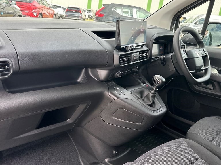  Vauxhall Combo 1.5 Turbo D 2300 Pro Panel Van 5dr Diesel Manual Swb Euro 6 s/s