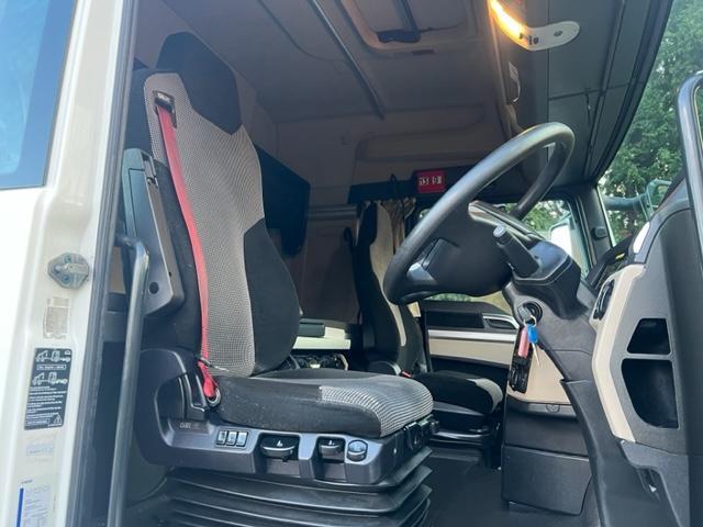 2019 MAN TGX XLX 26.460 Euro 6 6x2 tractor unit fridge a/c slider media system