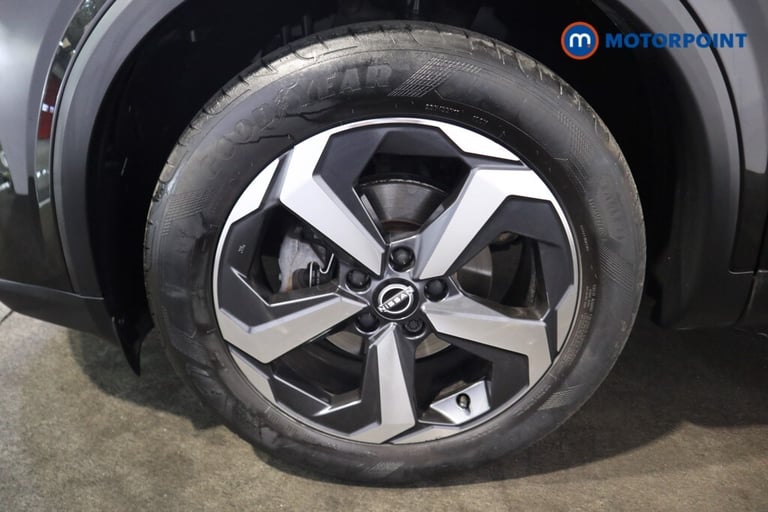 2023 Nissan Qashqai 1.3 DiG-T MH N-Connecta 5dr HATCHBACK PETROL Manual