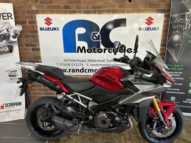 GSX-S1000GX+ Unridden Demonstrator , 0 miles, Candy Daring Red